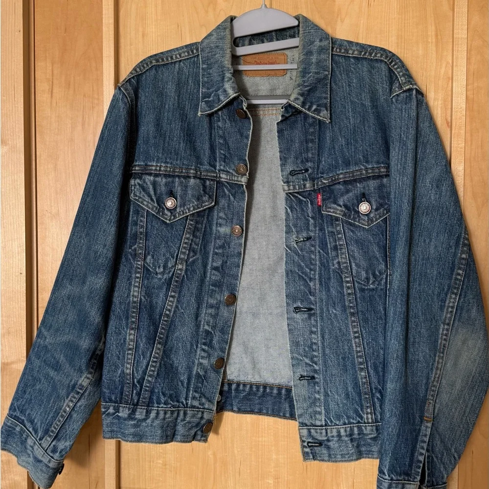 Levi's Vintage Medium Blue Denim Jacket - Picture 1 of 6